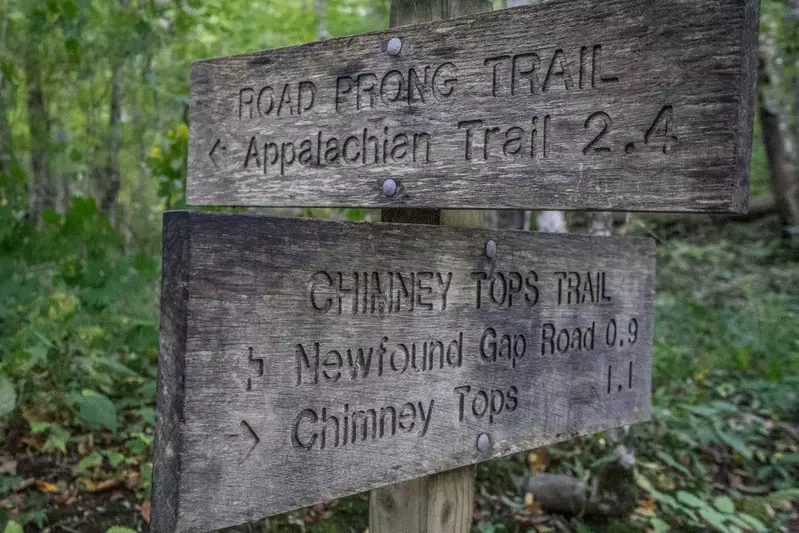 chimney tops sign