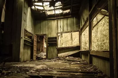 abandoned Elkmont building 