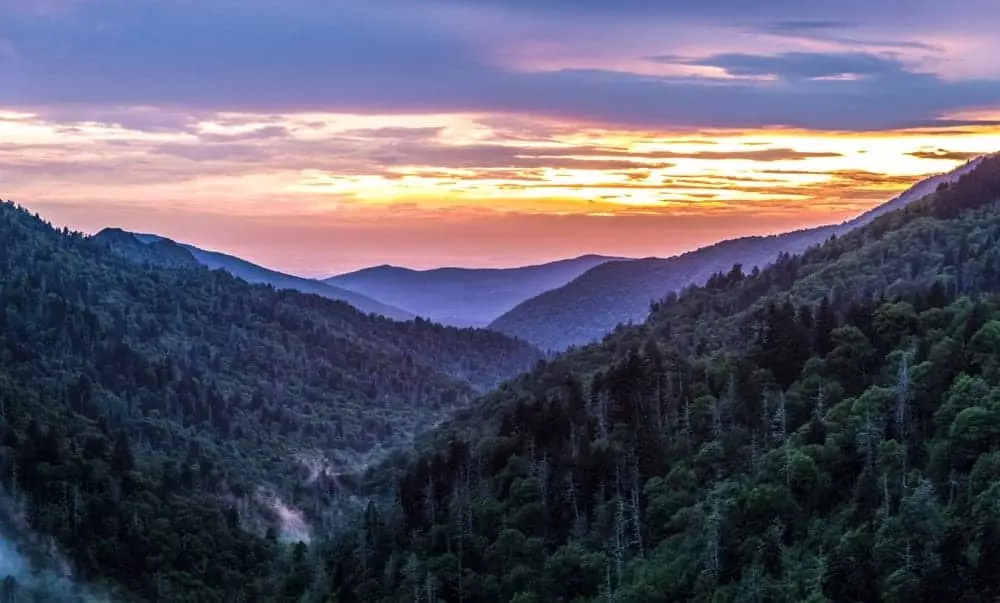 4 Ways To Enjoy The Smoky Mountains National Park With Your Family