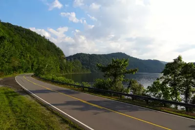 Tail of the Dragon in Tennessee