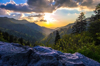 newfound gap overlook is a top spot to see a sunrise in the Smoky Mountains